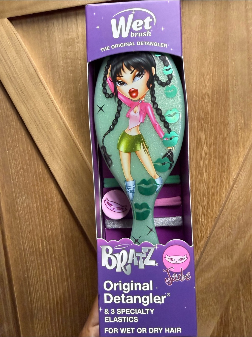 Wet Brush x Bratz Jade Original Detangler and 3 hair bands